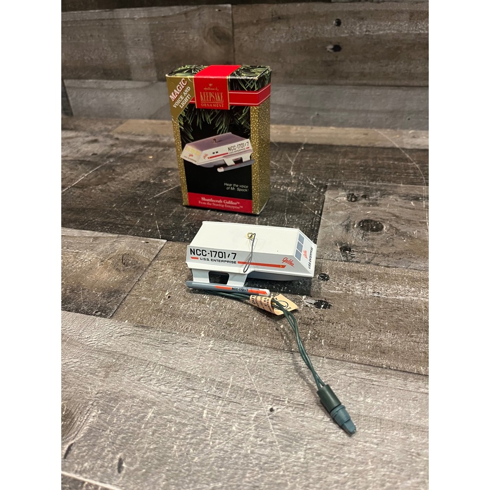 1992 Hallmark Star Trek Shuttlecraft Galileo Keepsake Ornament Spock Voice Light